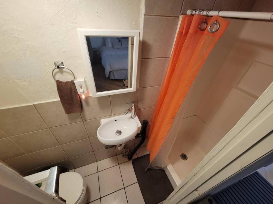 Comfortable Apartment - Pittsburgh'S Little Italy Bagian luar foto